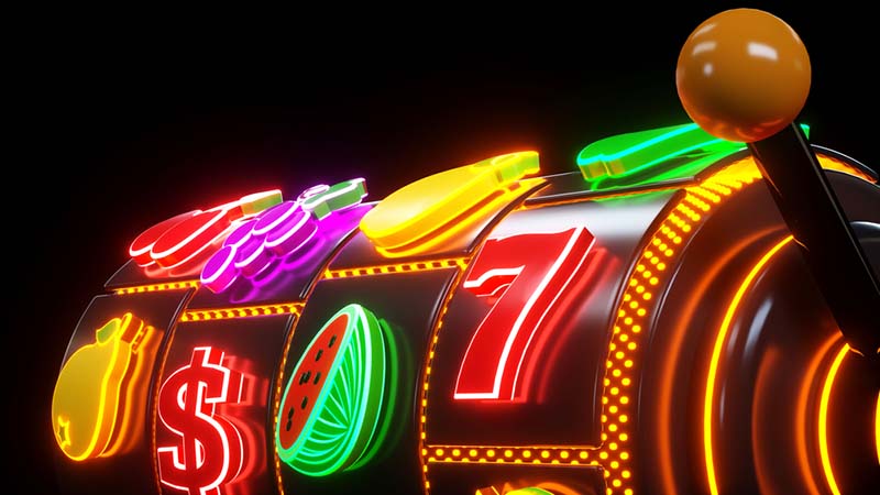 Casino automat sa ikonama voća. Koncept kockanja u kasinu s neonskim svjetlima